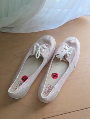 Keds Women’s Pale Pink Canvas Lace-Up Flats